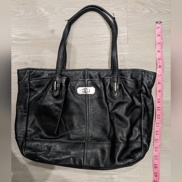 Coach Chelsea Leather Handbag black shoulder bag straps handles purse tote - Picture 16 of 16